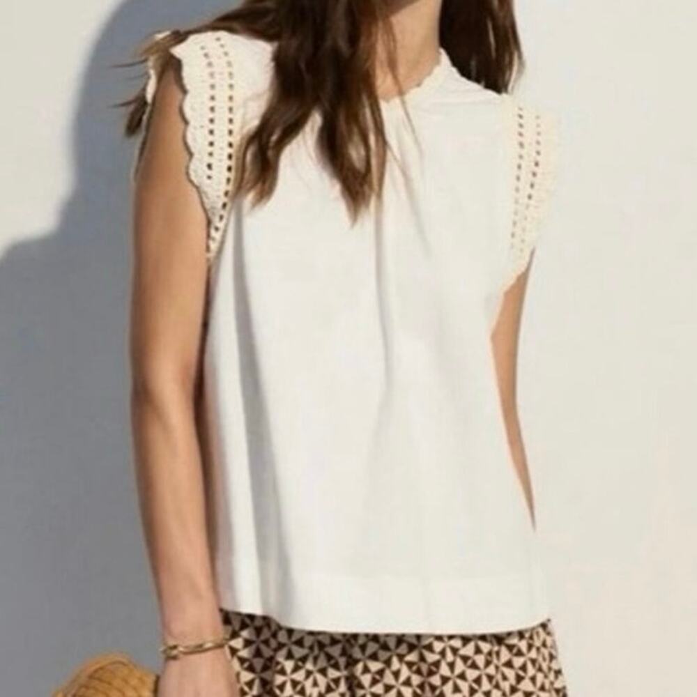 Dress To white Crochet trim
Top Medium